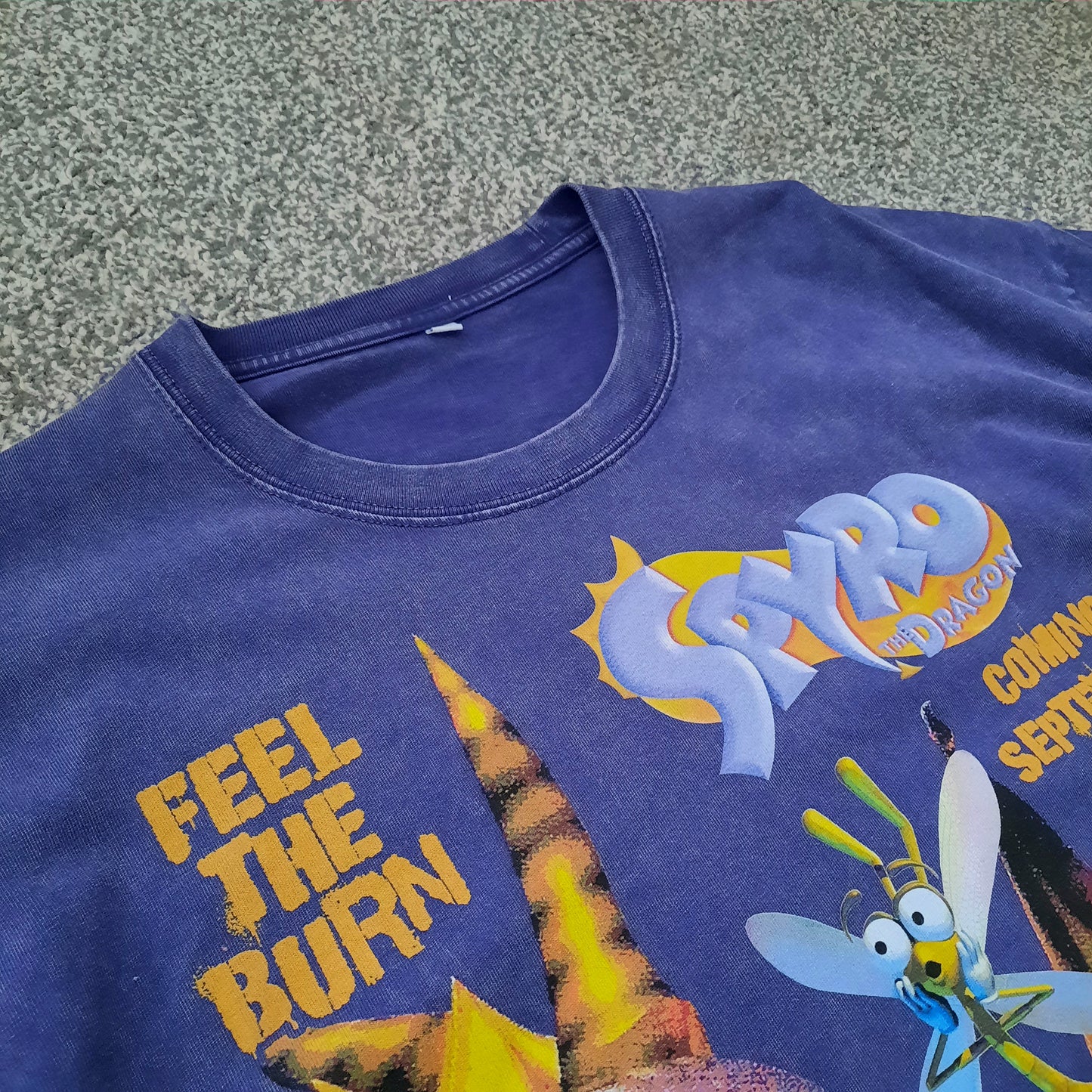 feel the burn snow wash tee
